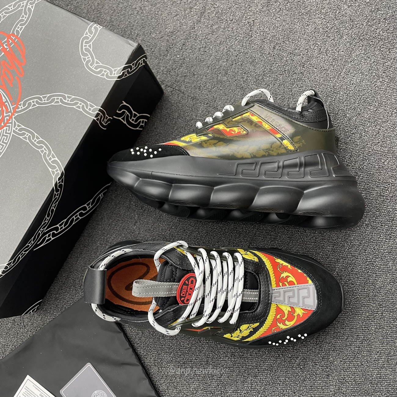 Versace Chain Reaction Sneaker (8) - newkick.cc